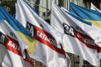 Политолог: Кличко и Тягнибок в единую оппозиционную партию не пойдут