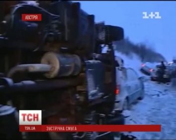 Авария из 100 автомобилей растянулась на 2 километра