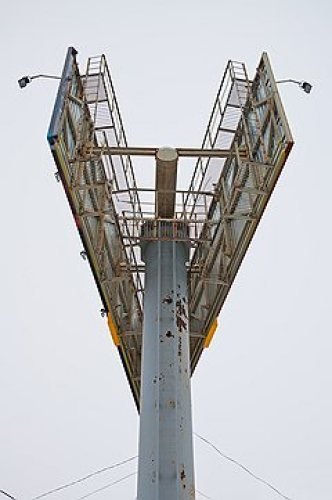 Наружной рекламе отмерили десять лет