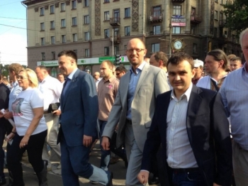 Около 8 тысяч человек вышли на митинг оппозиции в Николаеве. Кличко снова нету