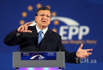 Еврокомиссия призвала Украину прекратить насилие и запугивание